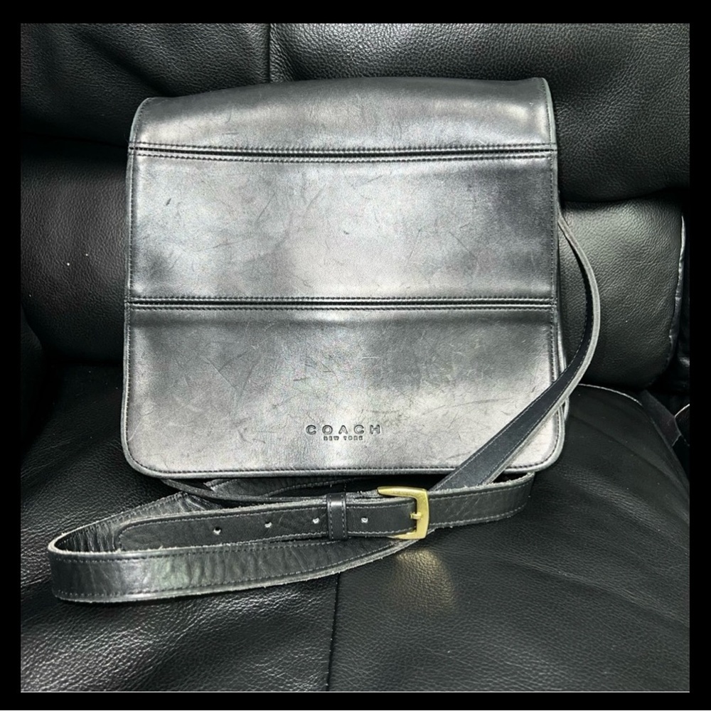 Vintage black leather coach Tribeca Stitch Flap leather cross body bag D8D 9092